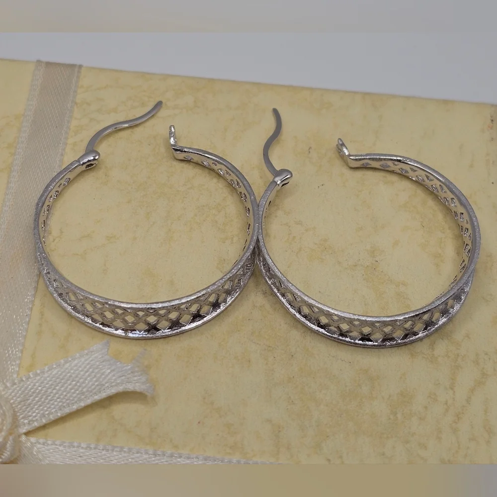 Sterling Silver 925 Rhodium Plated Diamond Cut Snap-On Hoop Earring